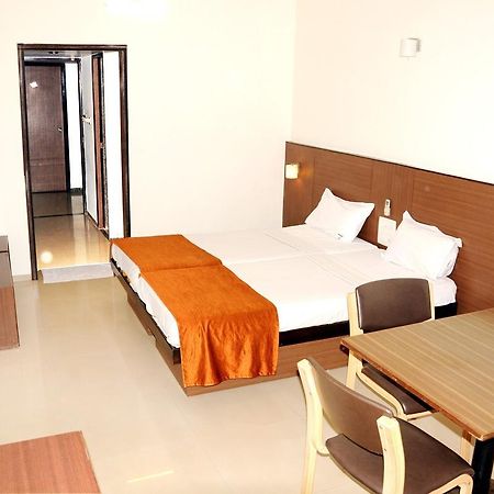 Hotel Century Executive Udupi Exteriér fotografie