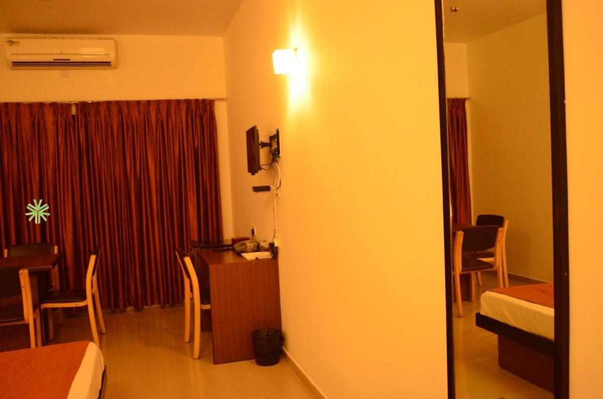 Hotel Century Executive Udupi Exteriér fotografie