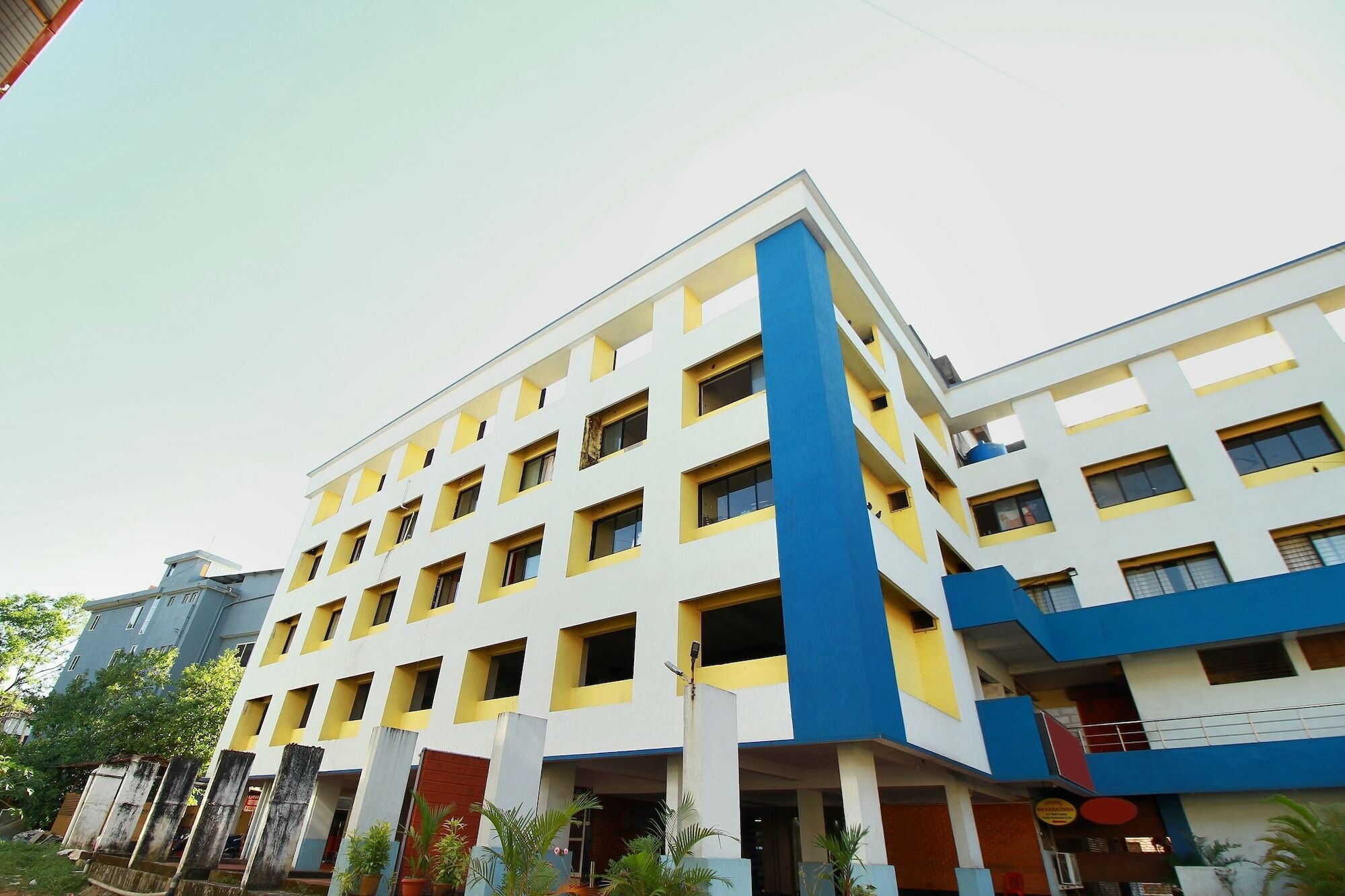 Hotel Century Executive Udupi Exteriér fotografie